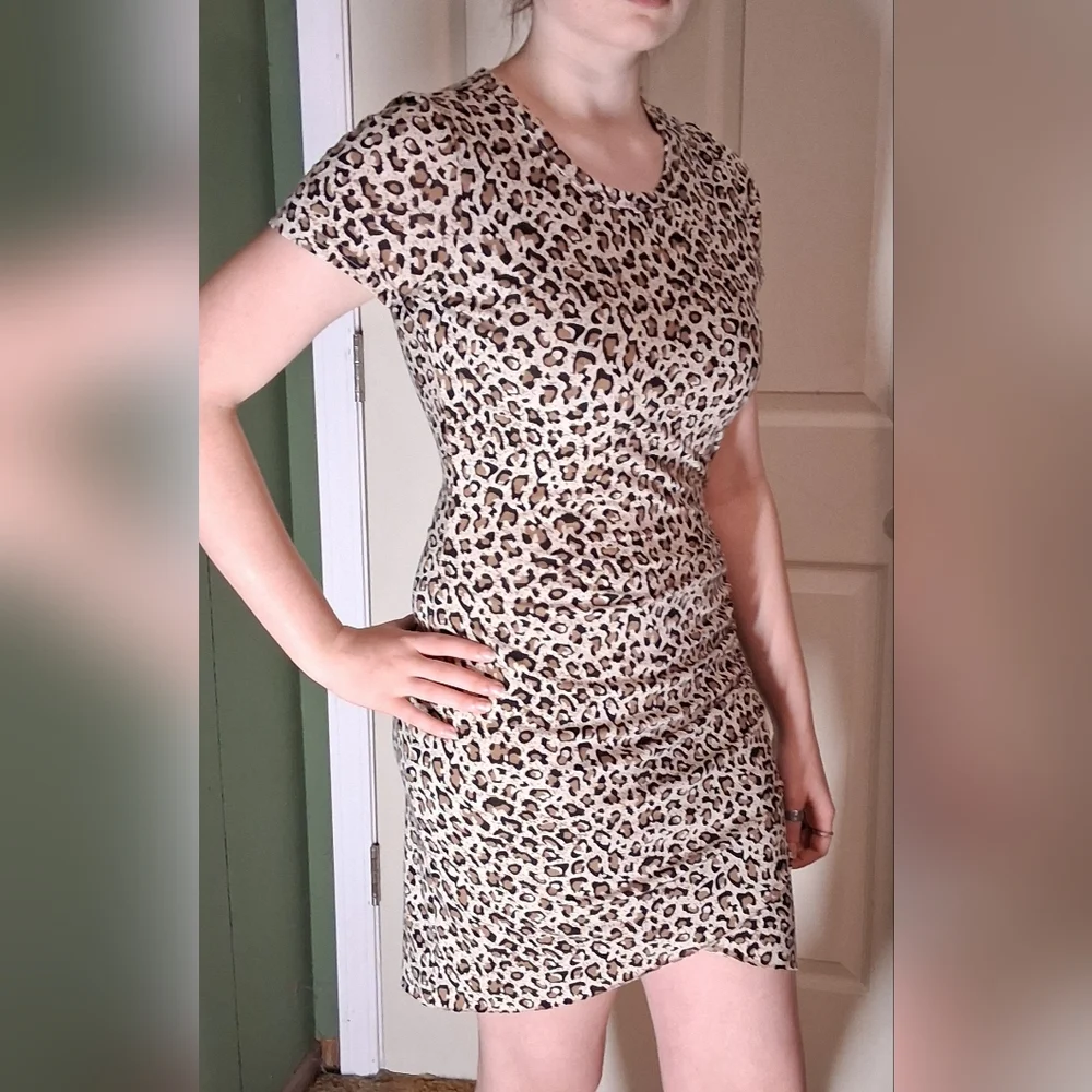 Leopard Print Bodycon Dress - Picture 2 of 6
